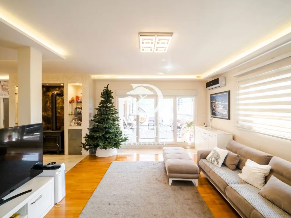 Sale, apartment, 140m², Medaković Sve Podlokacije, Beograd