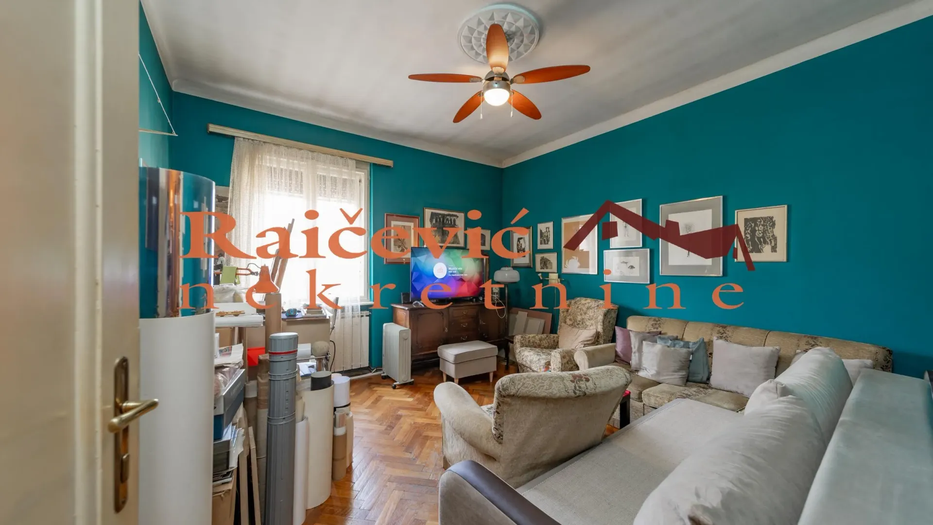 Sale, three bedroom apartment, 65m², Kalenić Pijaca, Vračar Sve Podlokacije