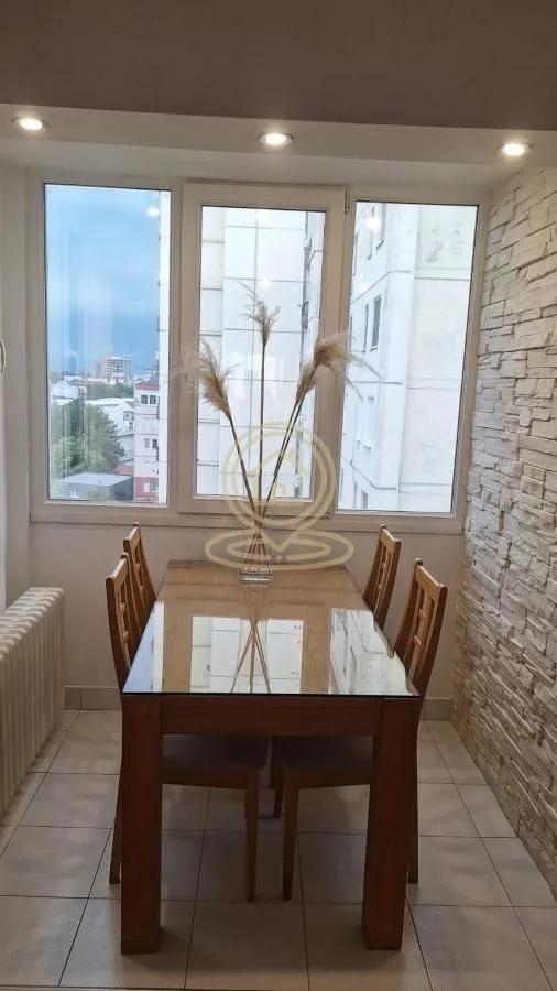 Prodaja, jednosoban stan, 62m², Bulevar Oslobodjenja, Novi Sad Sve Podlokacije