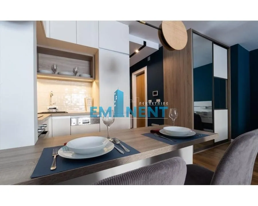 Rent, one bedroom apartment, 37m², Crveni Krst, Beograd