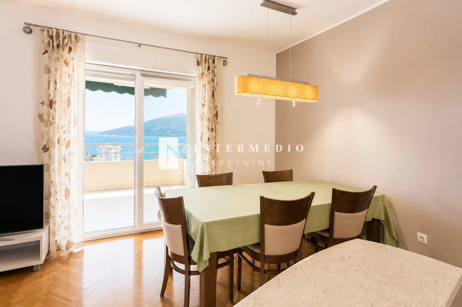 Prodaja, dvosoban stan, 93m², Topla, Herceg Novi