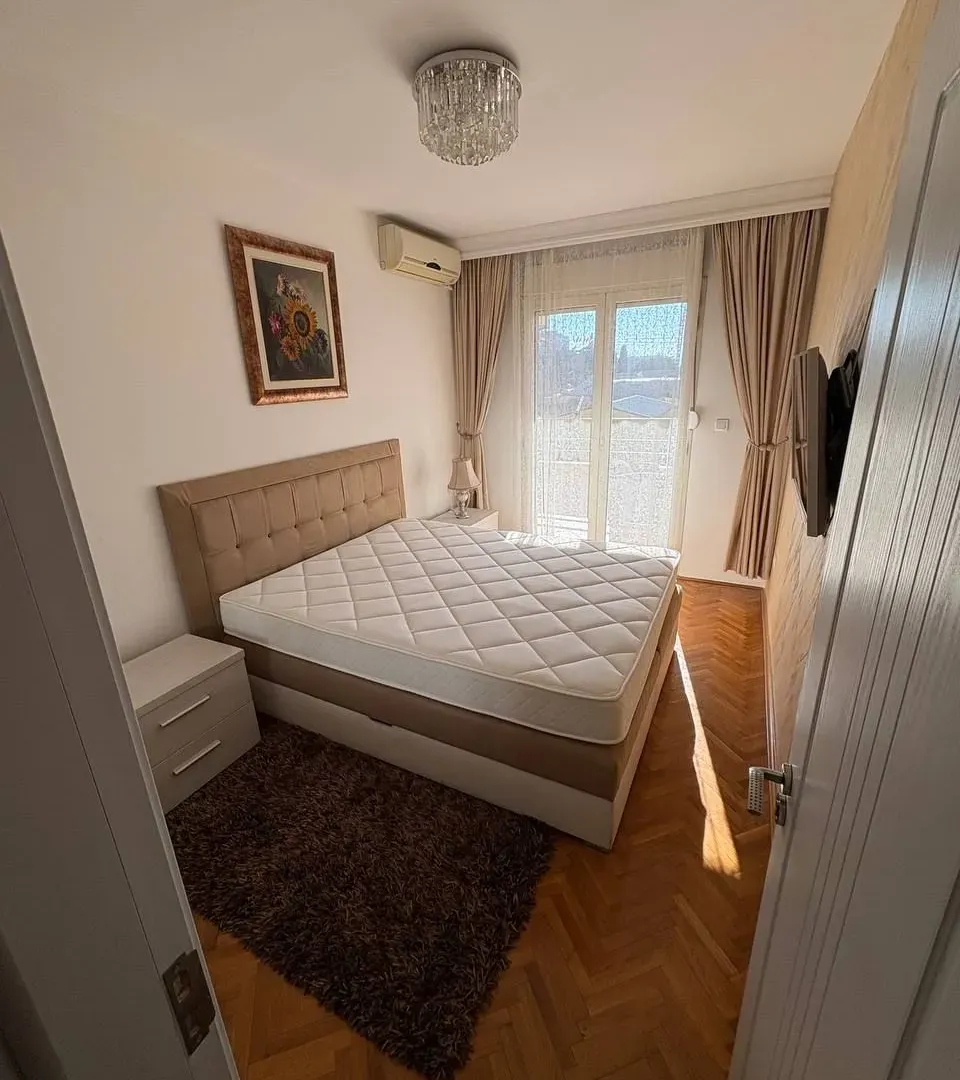 Prodaja, dvosoban stan, 74m², Stara Varoš, Podgorica