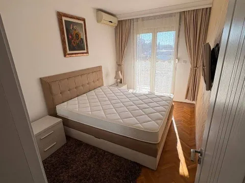 Sale, two bedroom apartment, 74m², Stara Varoš, Podgorica - image 5