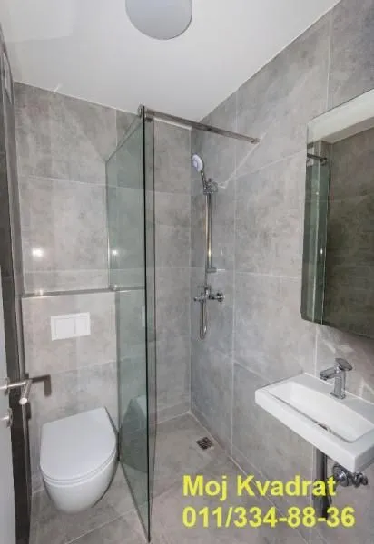 Prodaja, trosoban stan, 92m², Autokomanda, Voždovac Sve Podlokacije