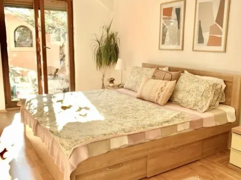 Izdavanje, kuća, 100m², Gorica C, Podgorica - image 2