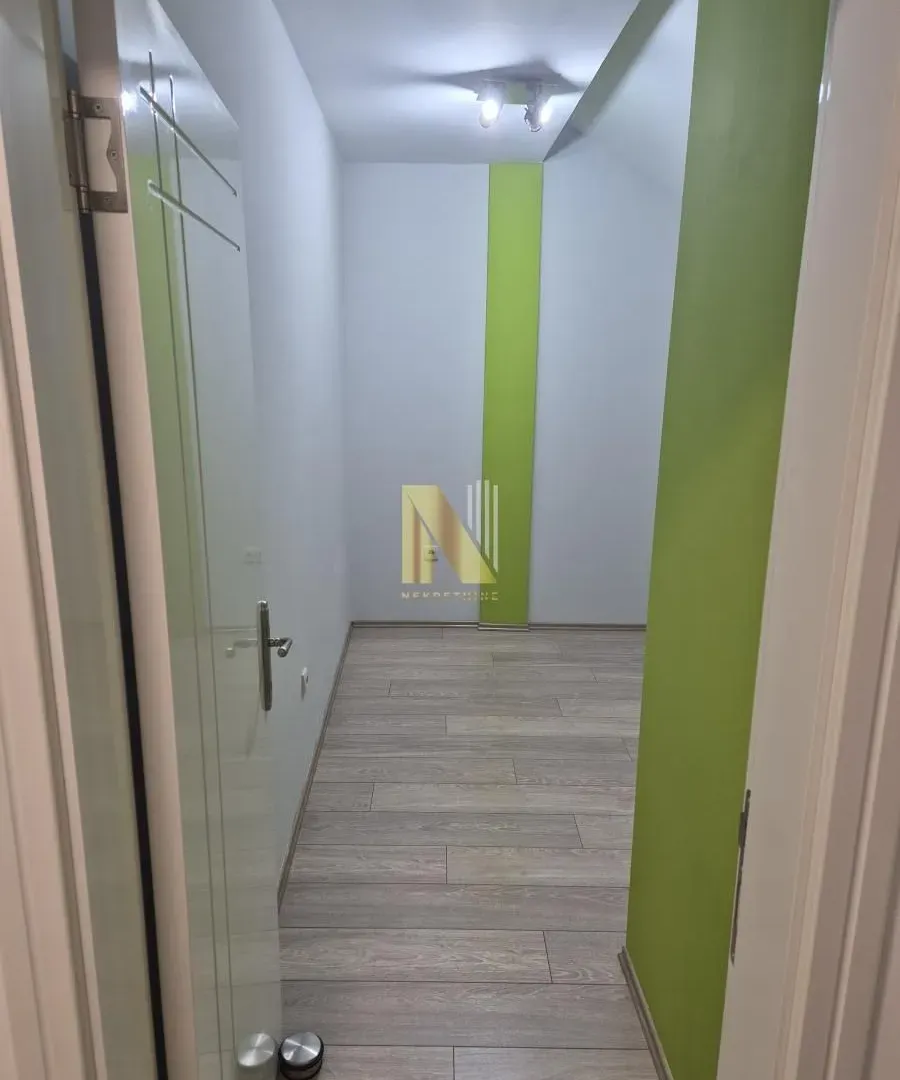 Prodaja, četvorosoban stan, 119m², Nova Detelinara, Novi Sad Sve Podlokacije