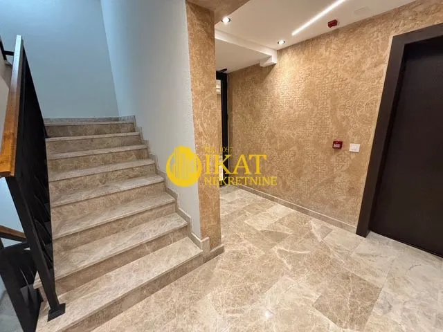 Sale, two bedroom apartment, 60m², Kluz, Zvezdara Sve Podlokacije