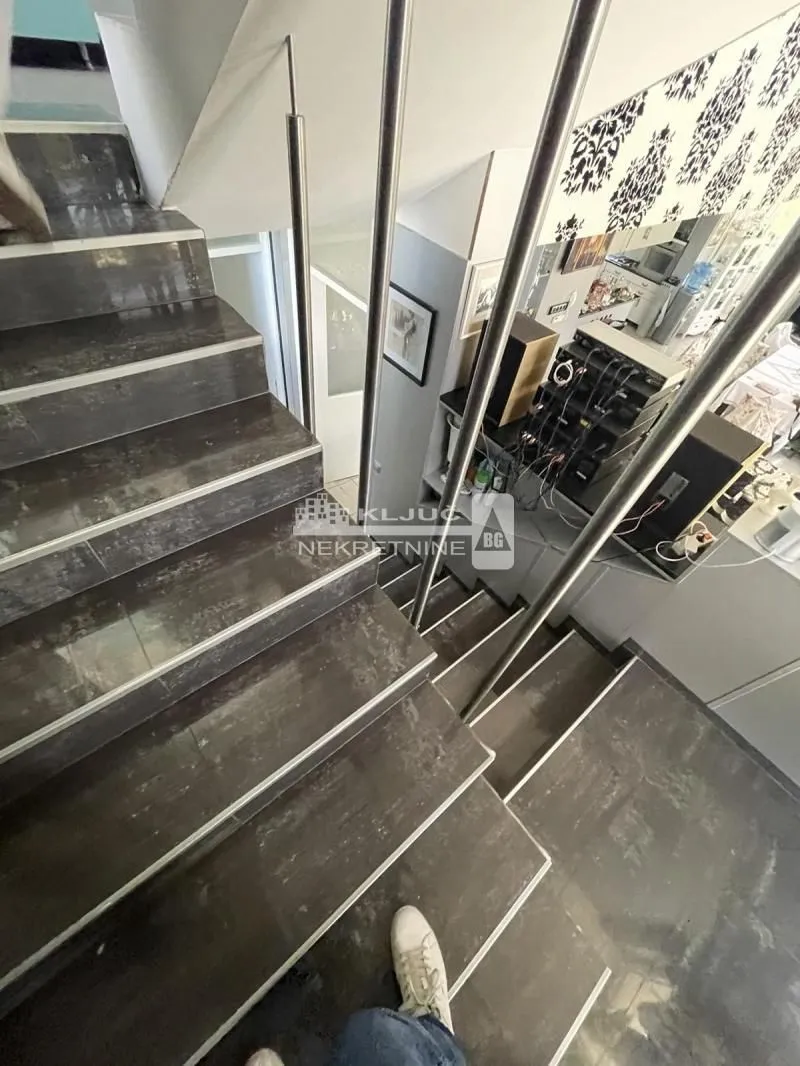 Sale, house, 520m², Savski Venac, Beograd