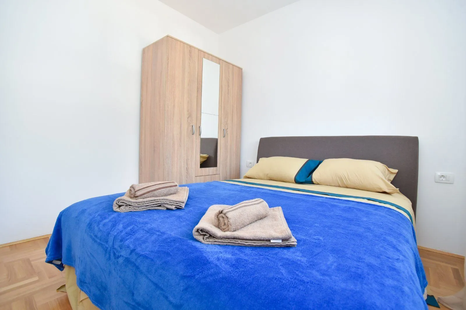 Rent, one bedroom apartment, 42m², Budva, Crna Gora
