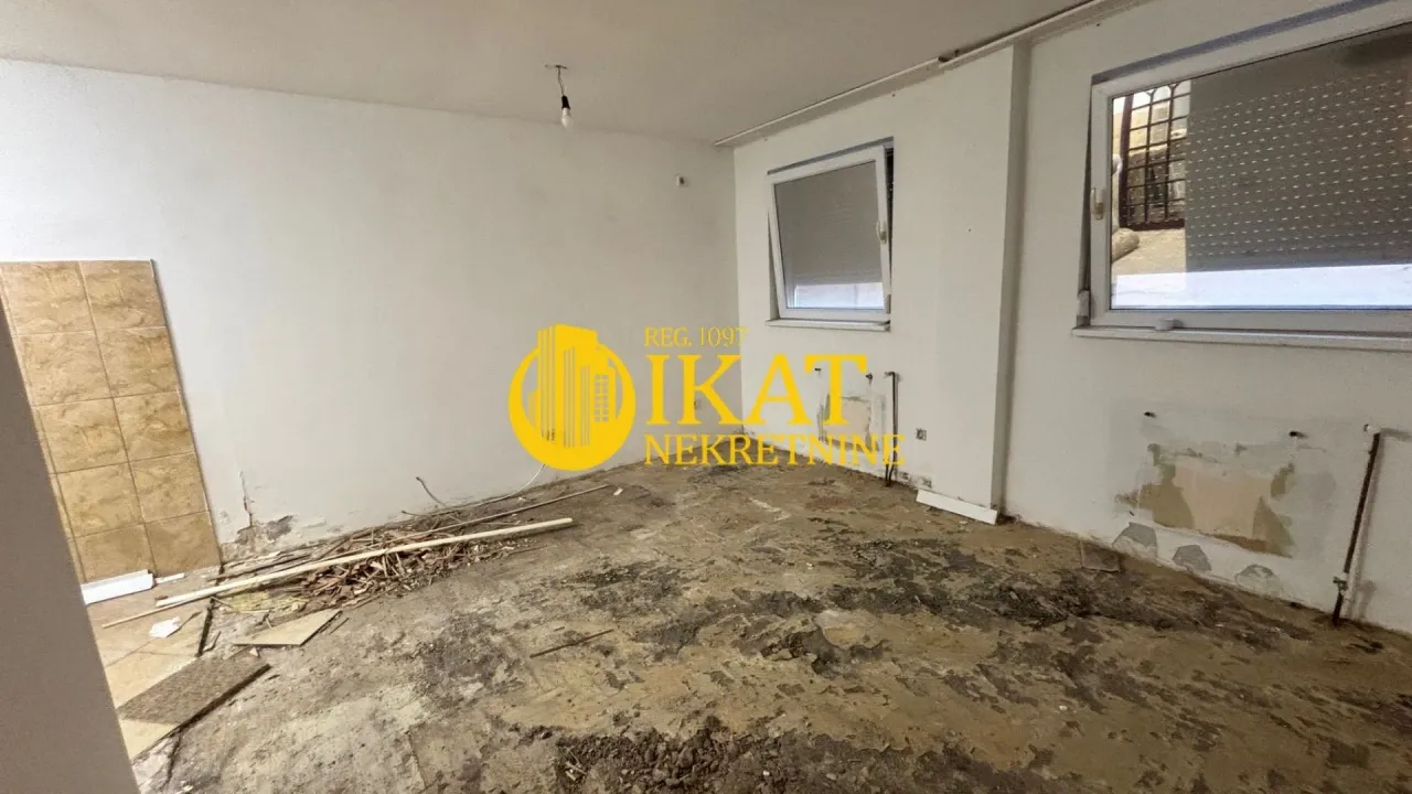 Sale, two bedroom apartment, 37m², Zeleno Brdo, Zvezdara Sve Podlokacije