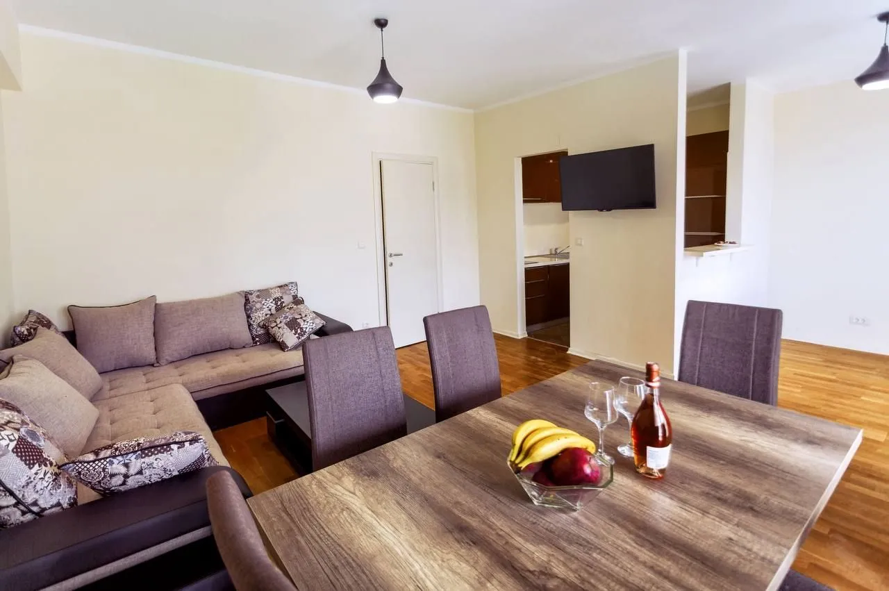 Prodaja, dvosoban stan, 81m², Harmonija, Budva