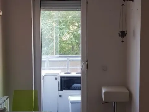 Sale, three bedroom apartment, 70m², Mirijevo Sve Podlokacije, Beograd - image 5