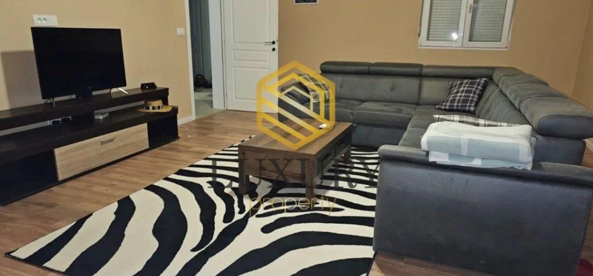 Izdavanje, kuća, 140m², Cijevna, Podgorica