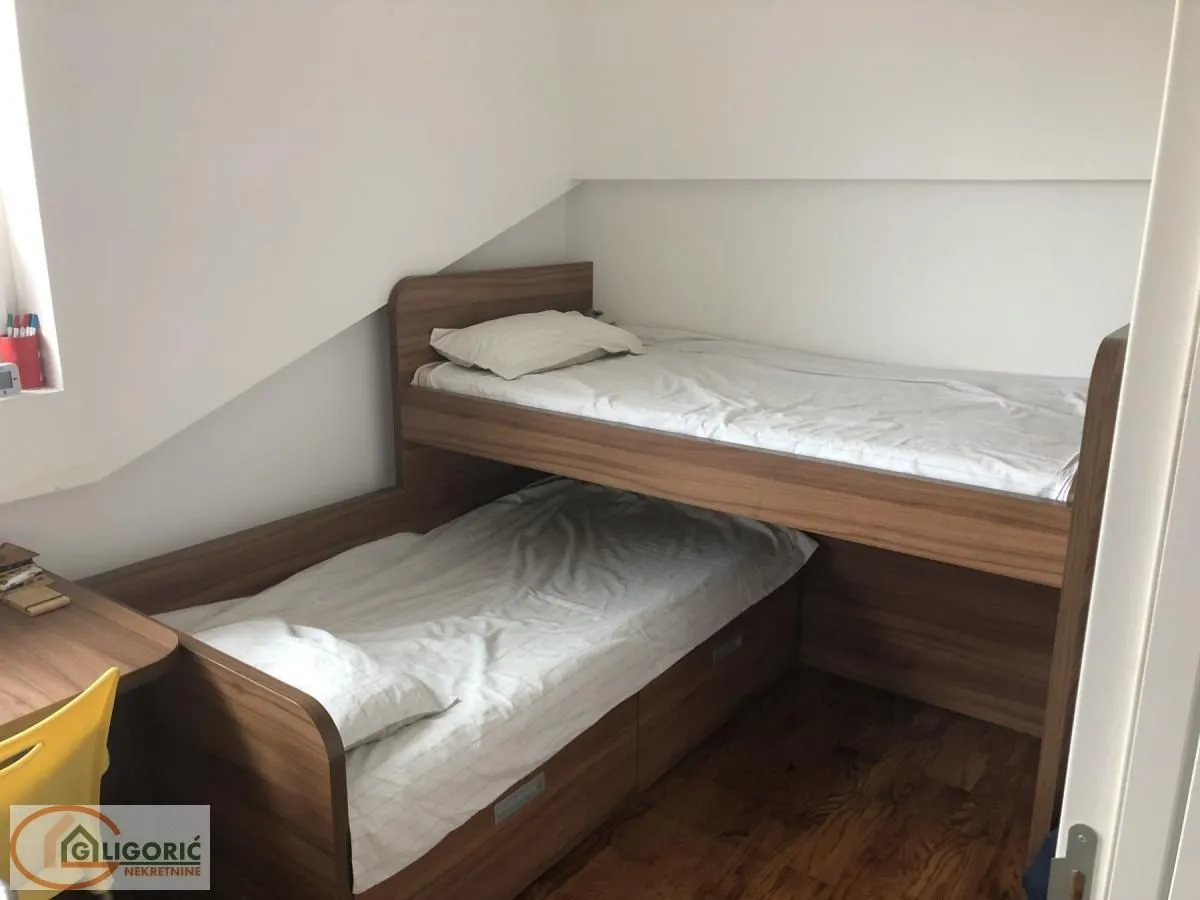 Sale, apartment, 119m², Zemun Gornji Grad, Zemun Sve Podlokacije
