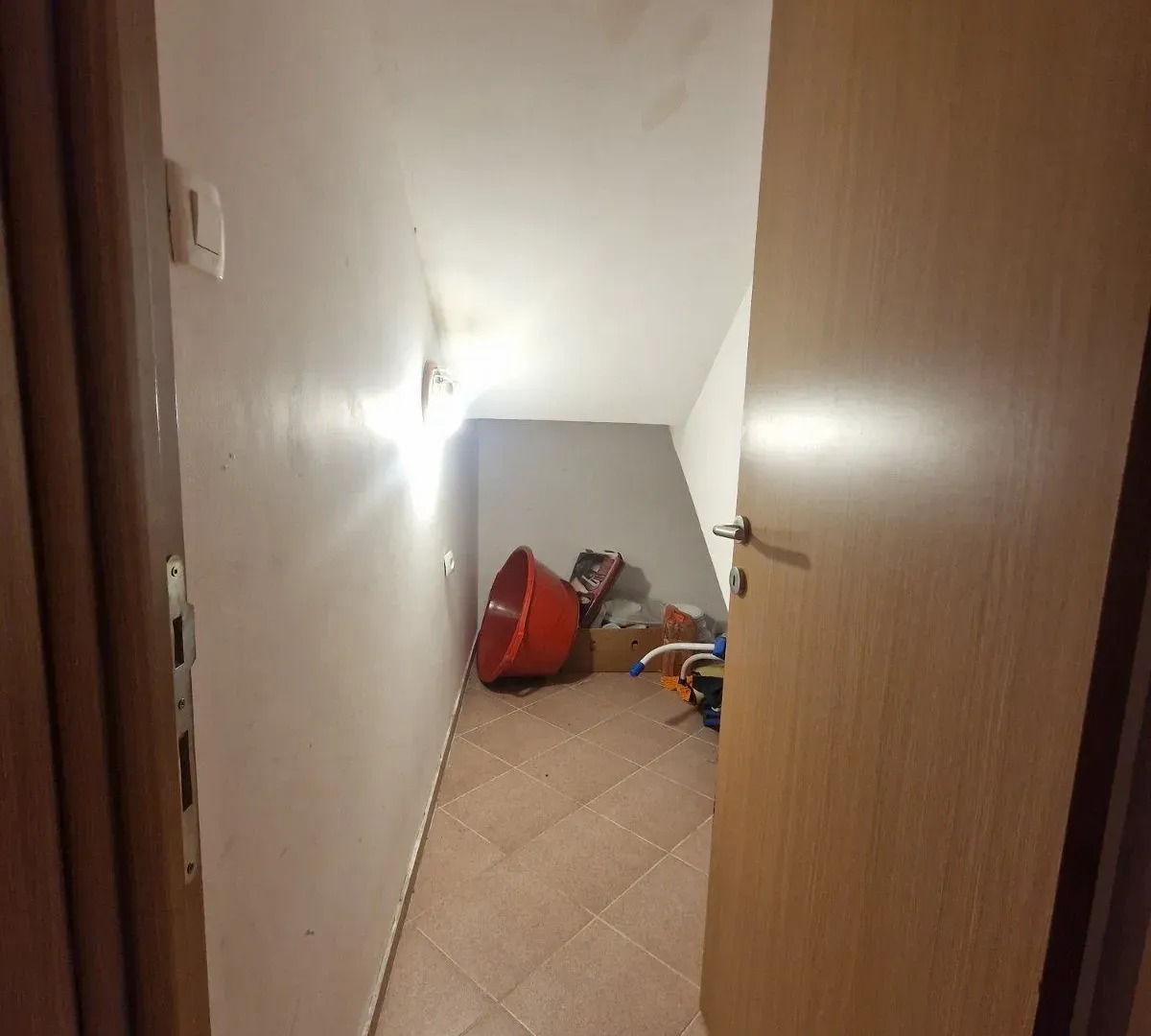 Prodaja, kuća, 240m², Danilovgrad, Crna Gora