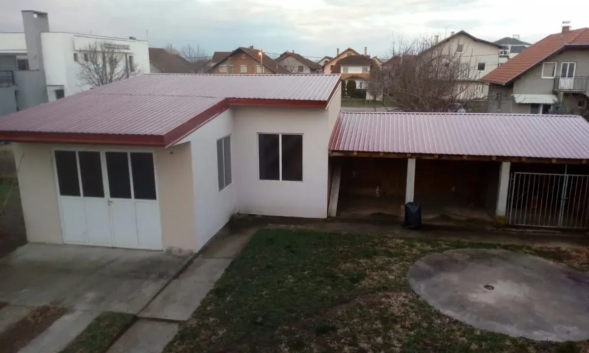 Rent, parking/garage, 50m², Veternička rampa, Novi Sad Sve Podlokacije