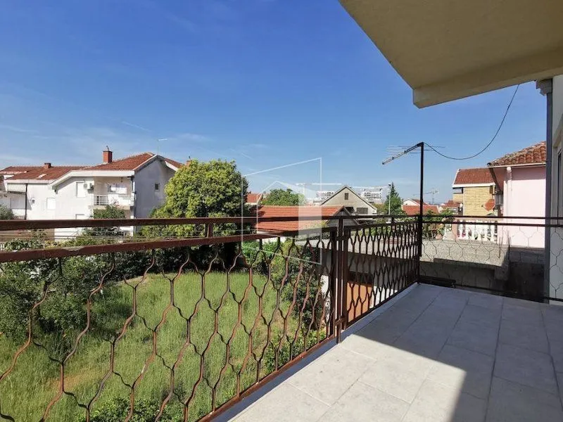 Prodaja, kuća, 170m², Podgorica, Crna Gora