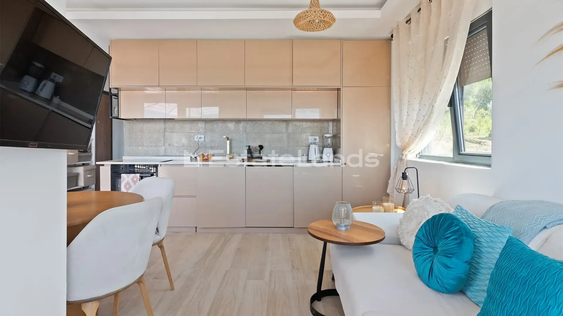 Prodaja, dvosoban stan, 45m², Kava, Tivat