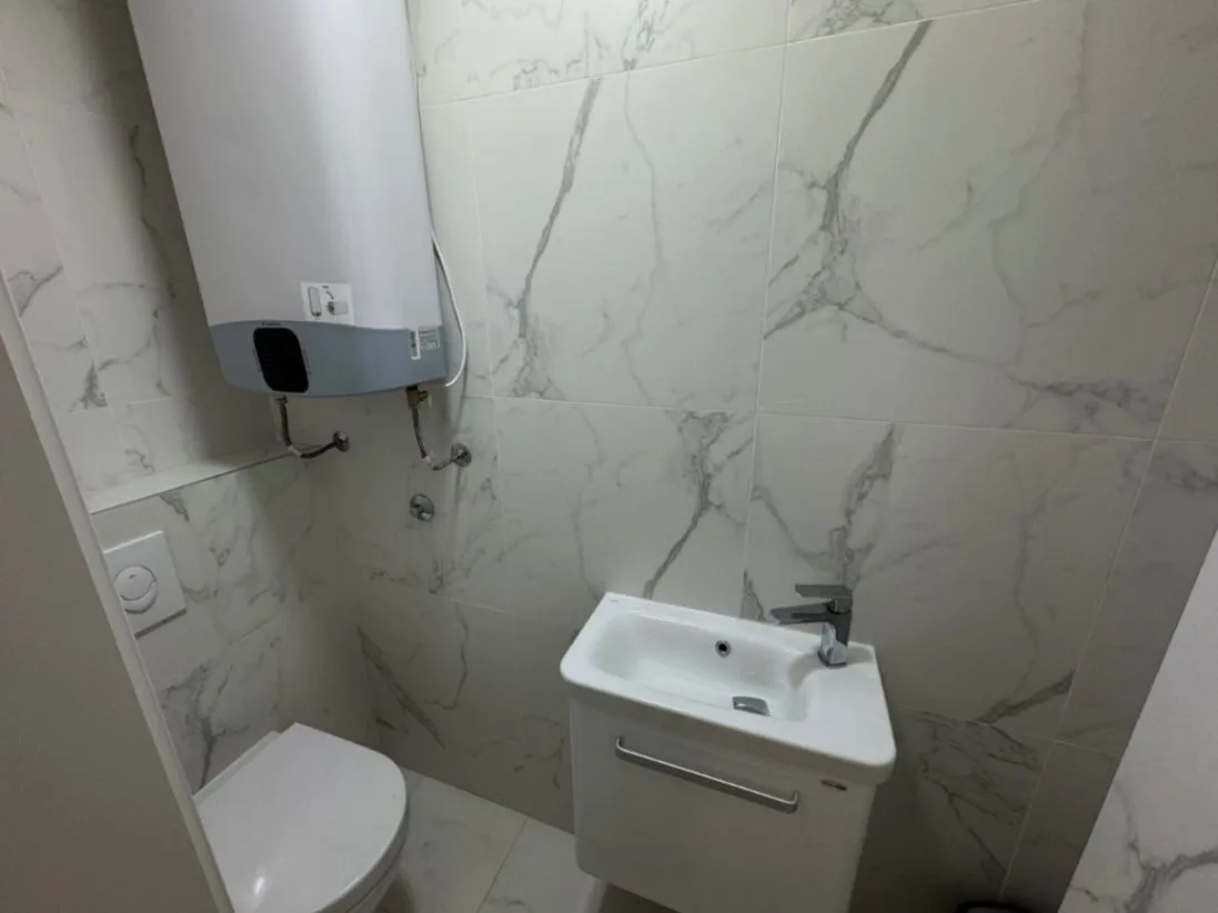 Izdavanje, trosoban stan, 130m², Dalmatinska ulica, Podgorica