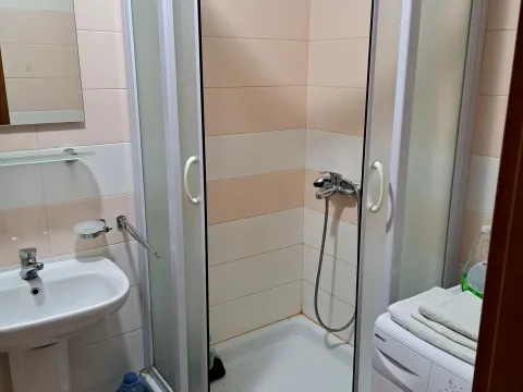 Rent, one bedroom apartment, 42m², Stari Aerodrom, Podgorica - image 4