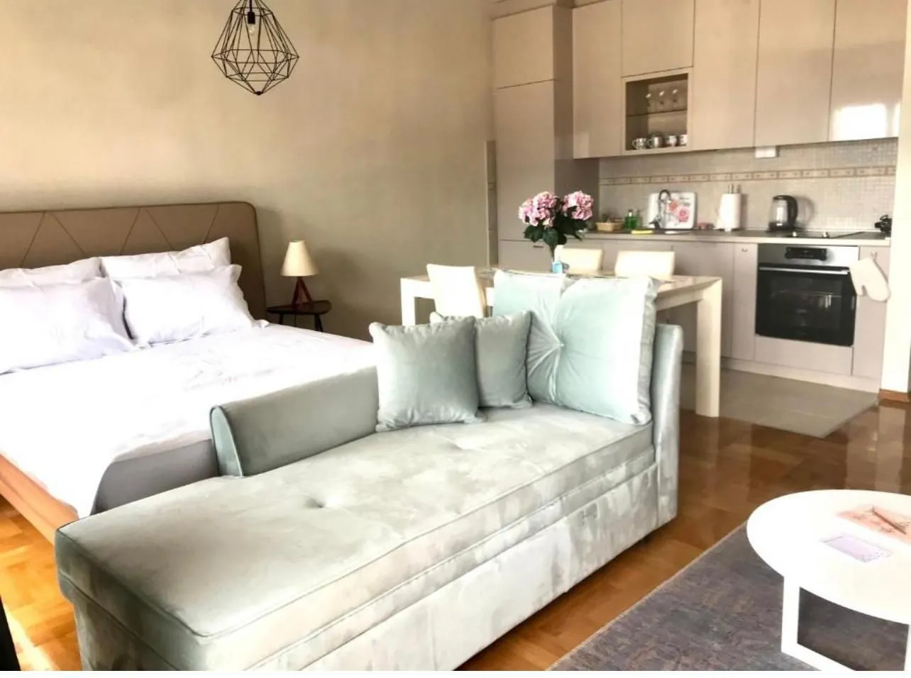 Prodaja, garsonjera, 45m², Bečići, Budva