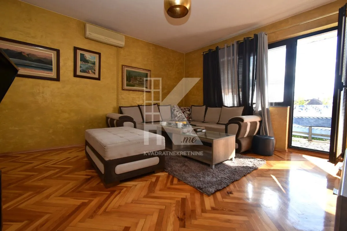 Sale, house, 190m², Dalmatinska ulica, Podgorica