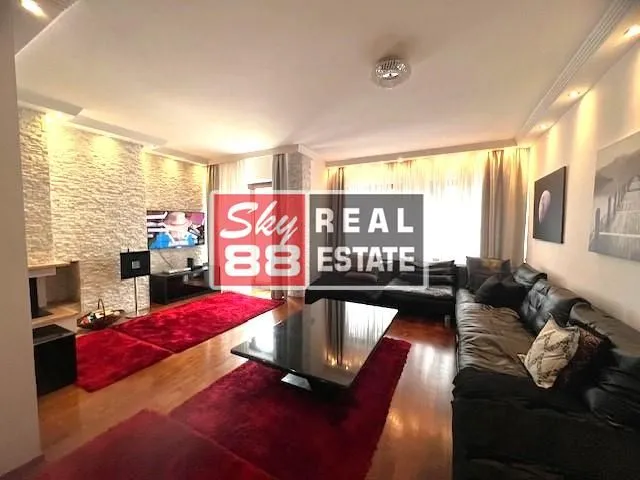 Prodaja, kuća, 288m², Savski Venac, Beograd