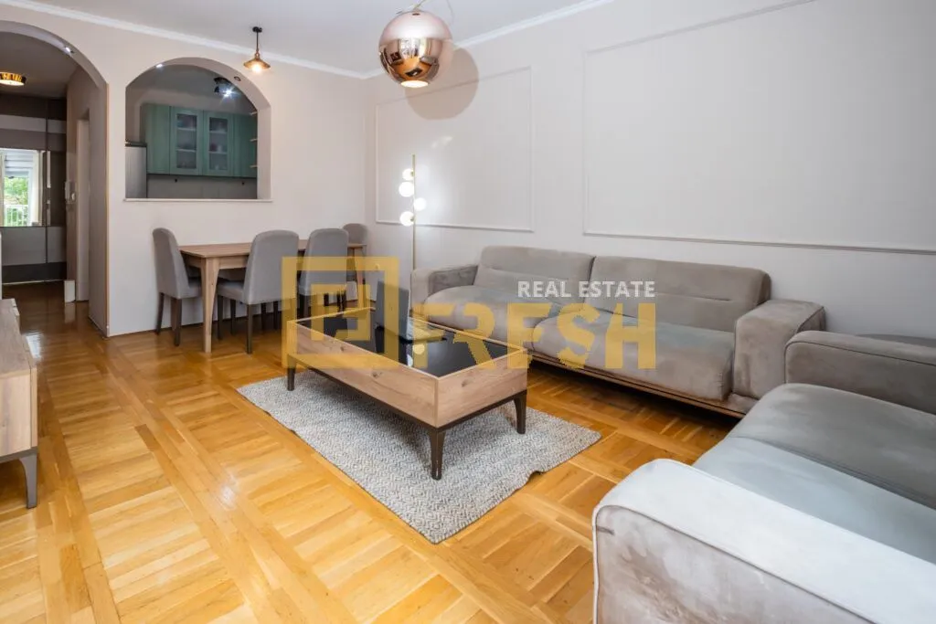 Prodaja, dvosoban stan, 70m², Cetinje, Crna Gora