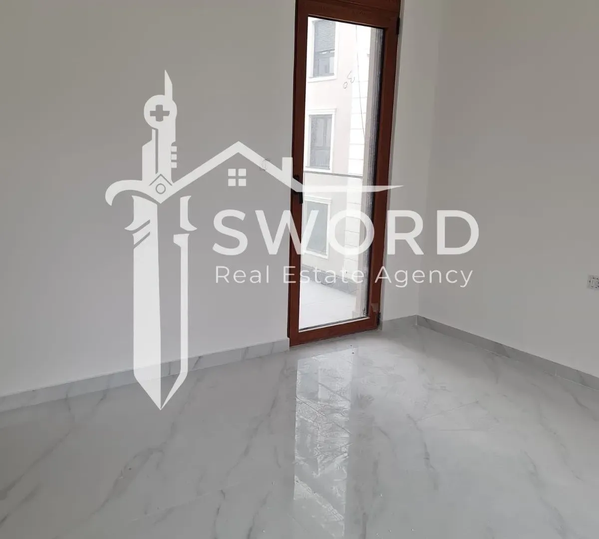 Prodaja, dvosoban stan, 79m², Šušanj, Bar