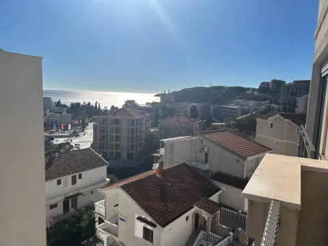 Izdavanje, jednosoban stan, 45m², Bečići, Budva - image 1