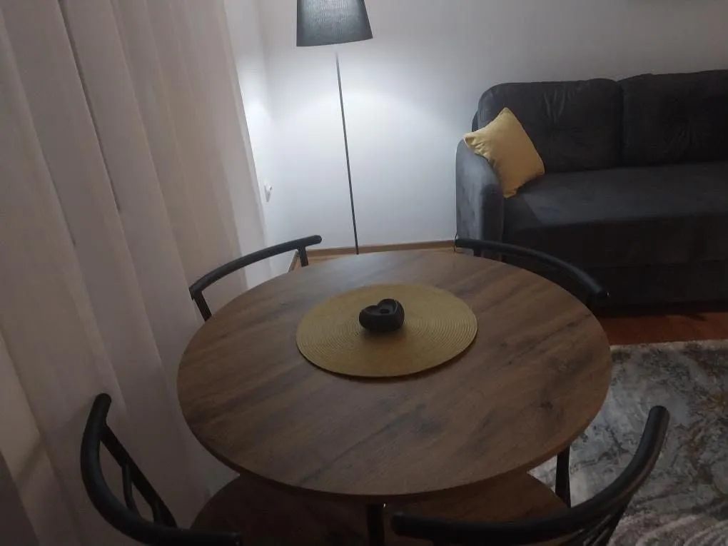 Prodaja, jednosoban stan, 37m², Centar, Podgorica