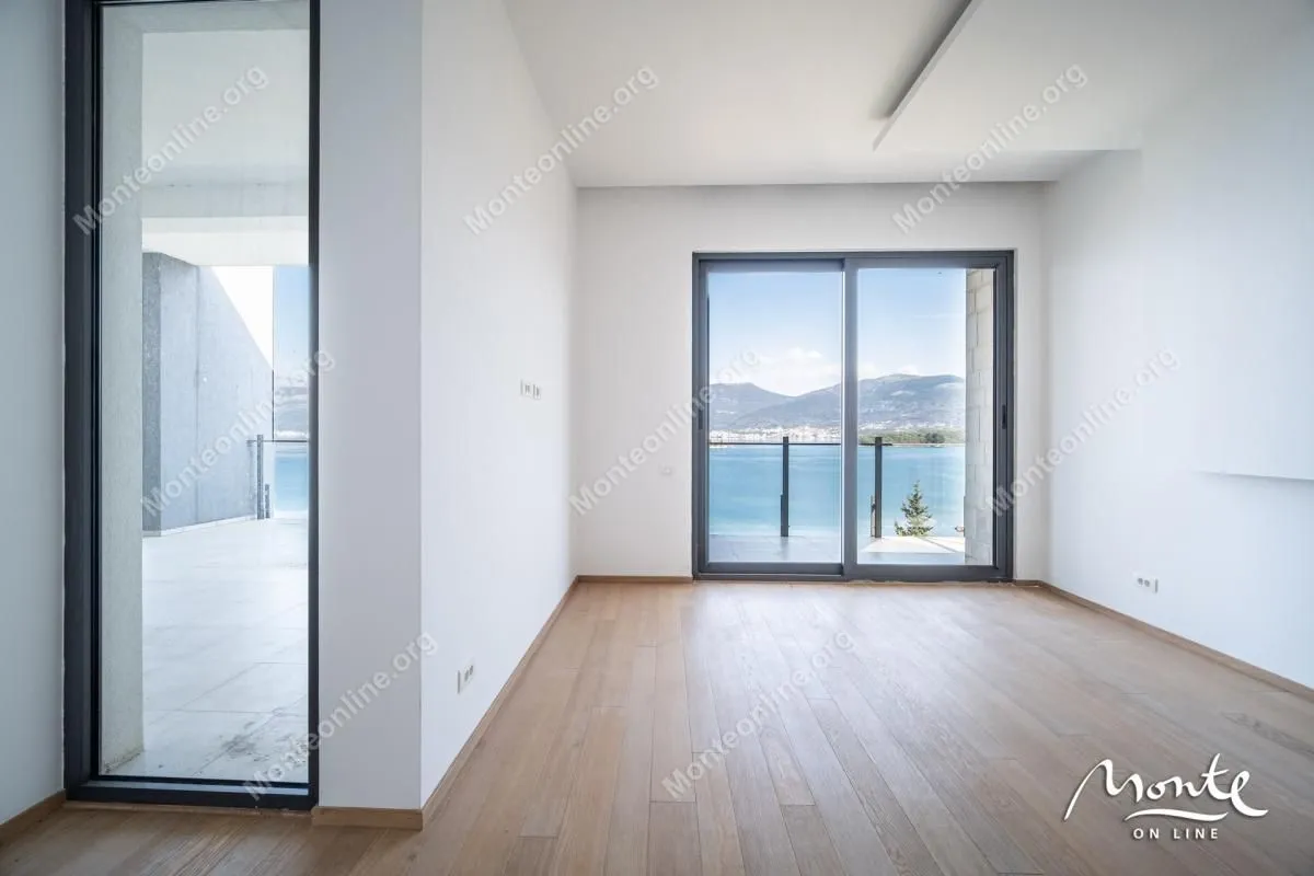 Prodaja, kuća, 770m², Krašići, Tivat