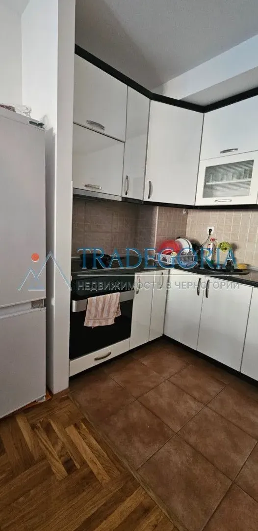 Prodaja, dvosoban stan, 76m², Bar, Crna Gora