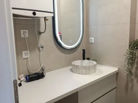 Izdavanje, jednosoban stan, 40m², Centar, Budva - image 12