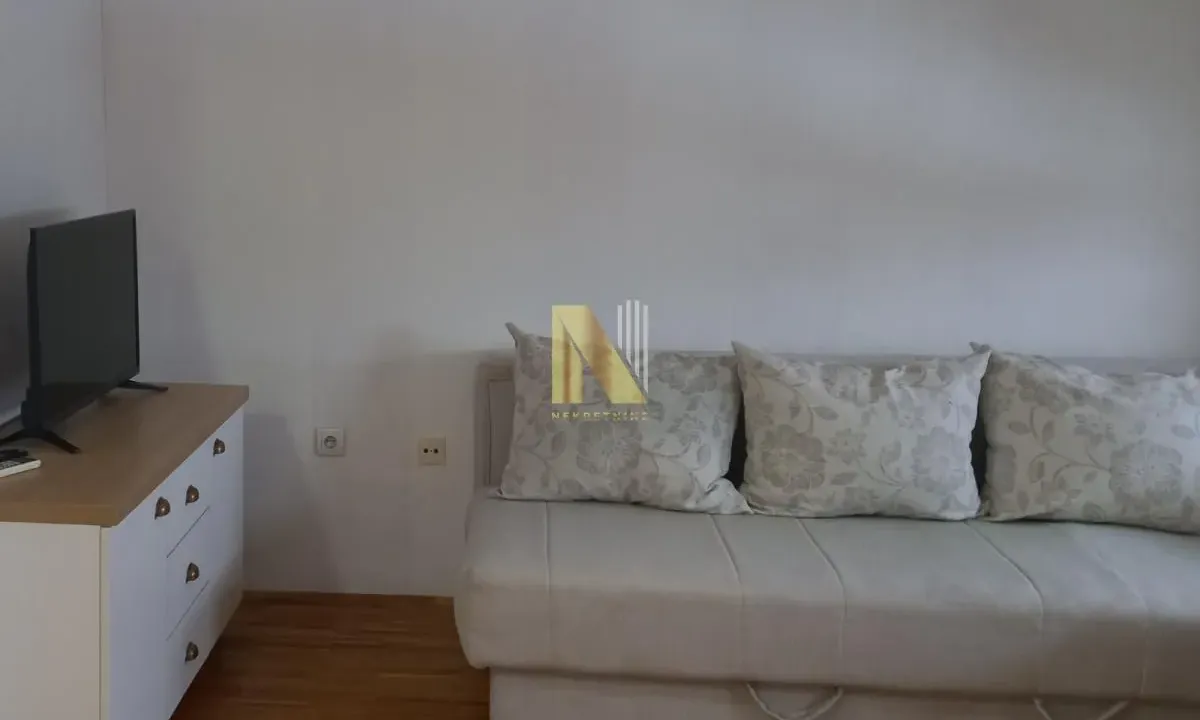 Izdavanje, garsonjera, 23m², Nova Detelinara, Novi Sad Sve Podlokacije