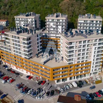 Rent, one bedroom apartment, 47m², Budva, Crna Gora - image 16