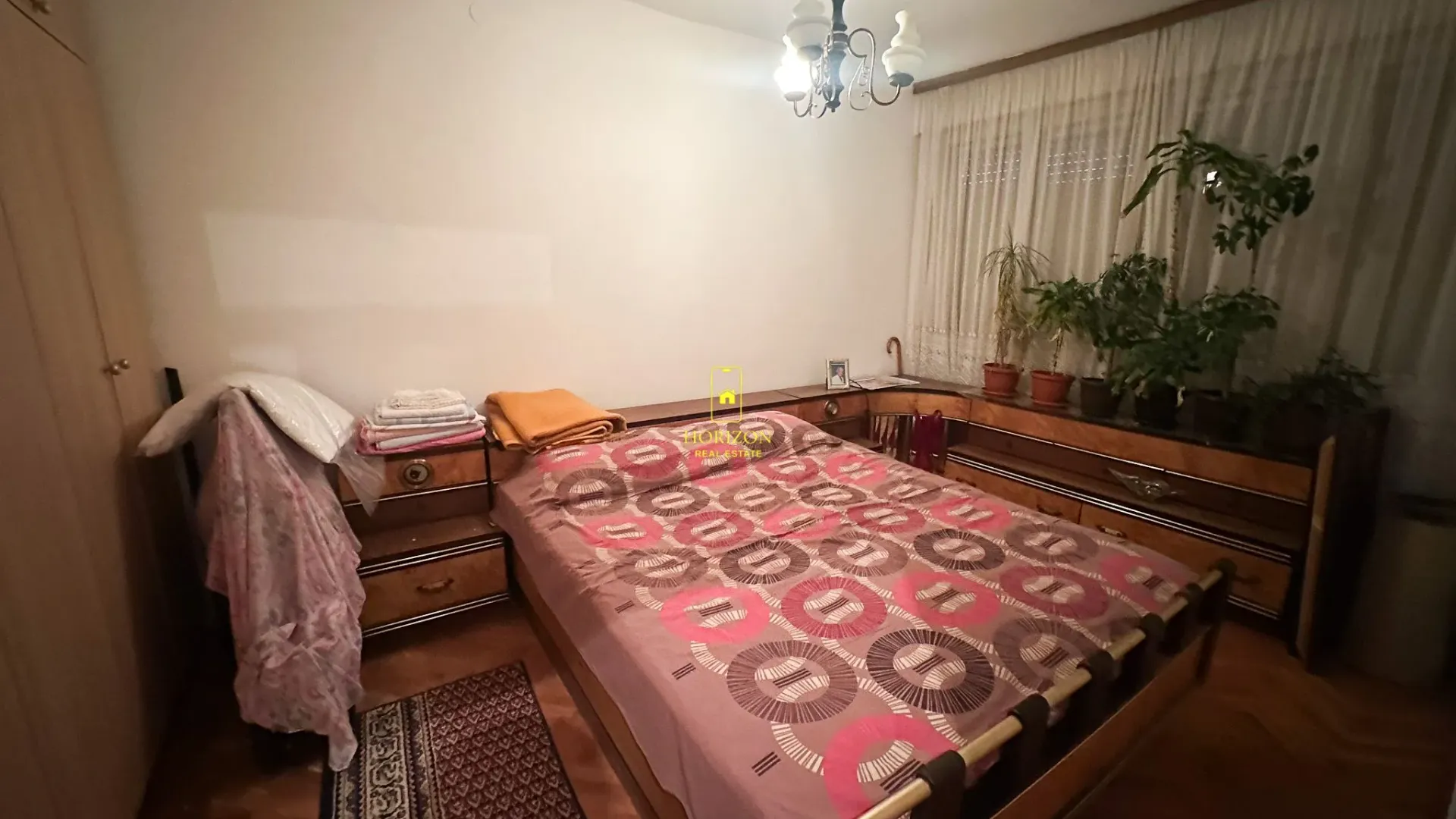 Prodaja, dvosoban stan, 72m², Baston, Podgorica