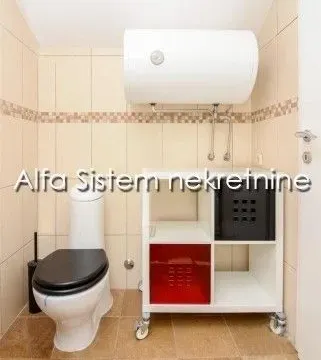 Izdavanje, četvorosoban stan, 140m², Đeram Pijaca, Beograd - image 24