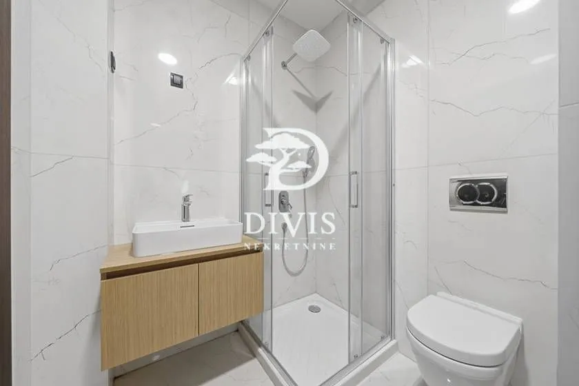 Izdavanje, stan, 205m², Dedinje Sve Podlokacije, Beograd