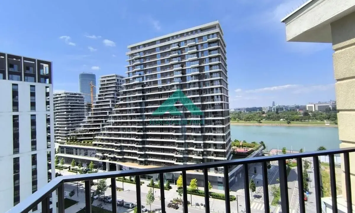 Izdavanje, trosoban stan, 75m², Savski Venac, Beograd