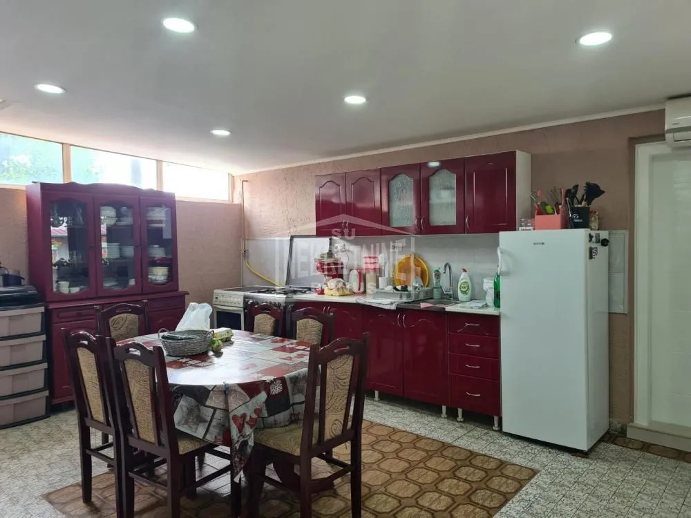 Prodaja, kuća, 227m², Gat, Subotica
