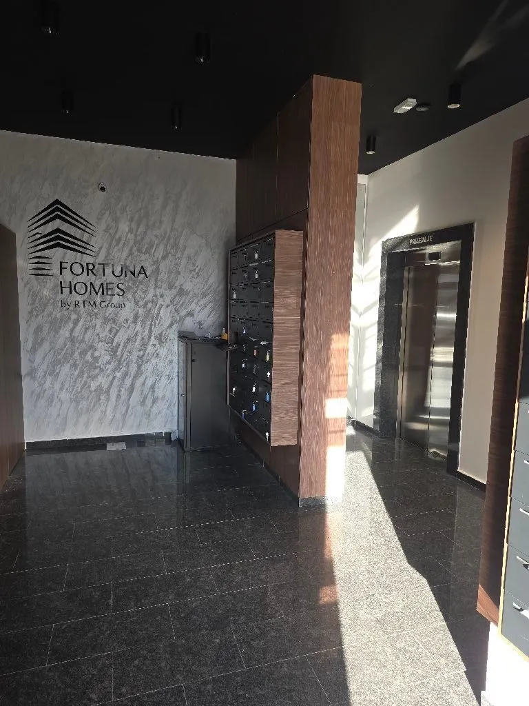 Prodaja, jednosoban stan, 45m², Centar, Bar