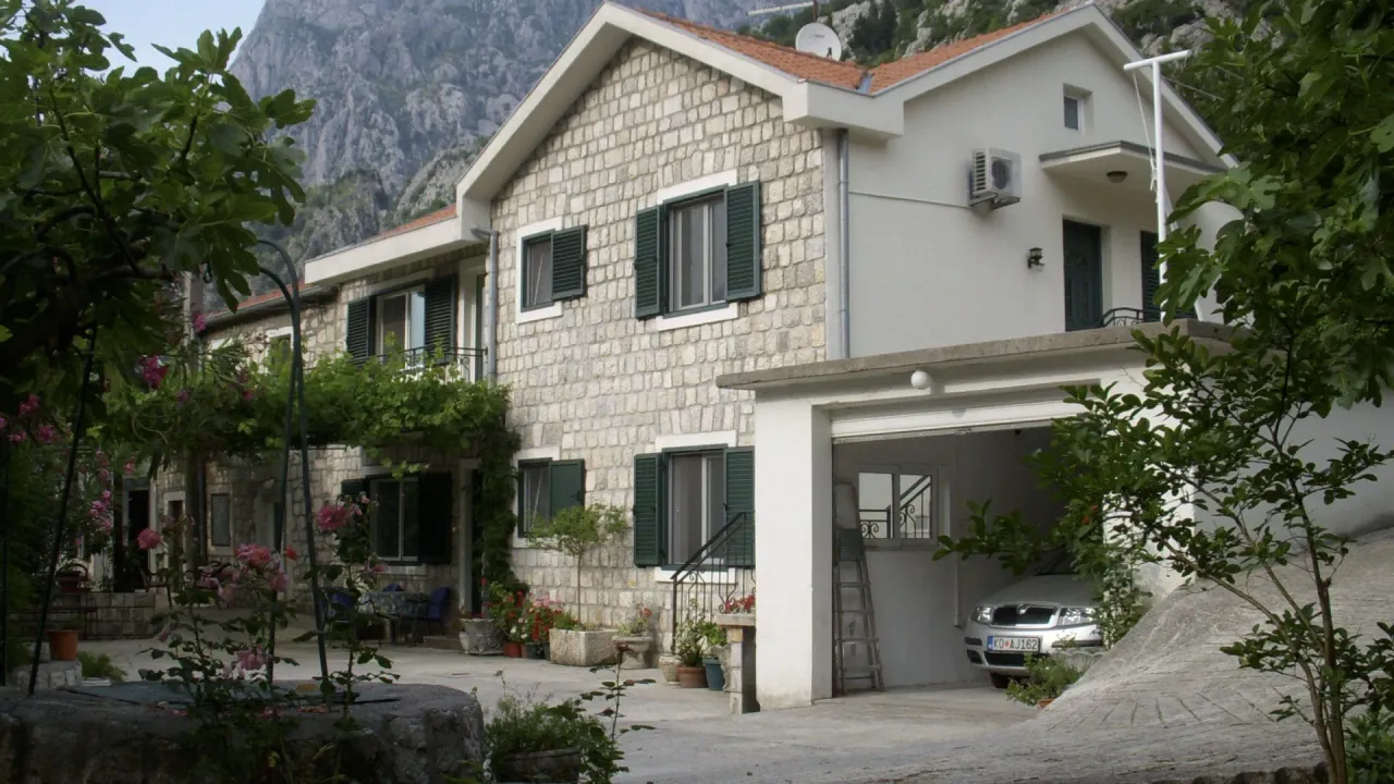 Sale, house, 158m², Kotor, Crna Gora