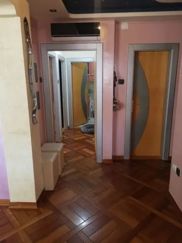 Prodaja, četvorosoban stan, 103m², Nova Detelinara, Novi Sad Sve Podlokacije