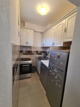 Izdavanje, dvosoban stan, 75m², Blok 5, Podgorica - image 16