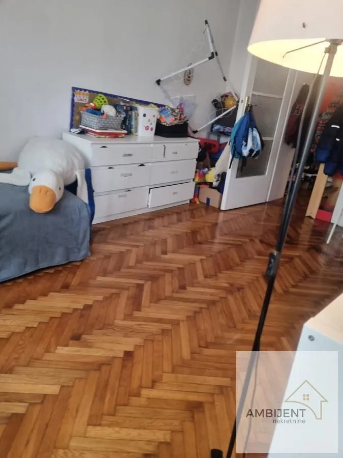 Sale, three bedroom apartment, 66m², Obilićev Venac, Beograd