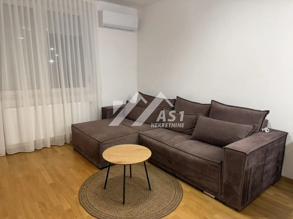 Izdavanje, dvosoban stan, 45m², Telep, Novi Sad Sve Podlokacije