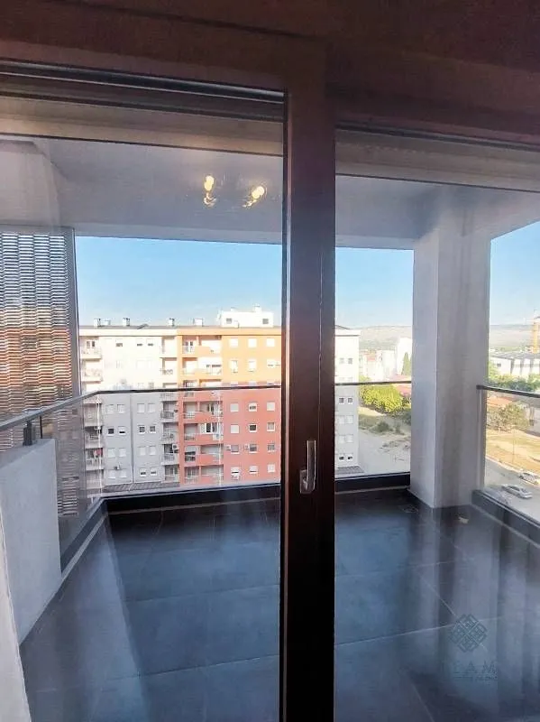 Izdavanje, jednosoban stan, 49m², Master Kvart, Podgorica