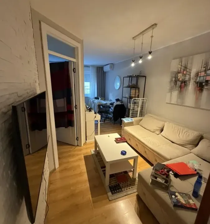 Prodaja, jednosoban stan, 39m², Centar, Novi Sad