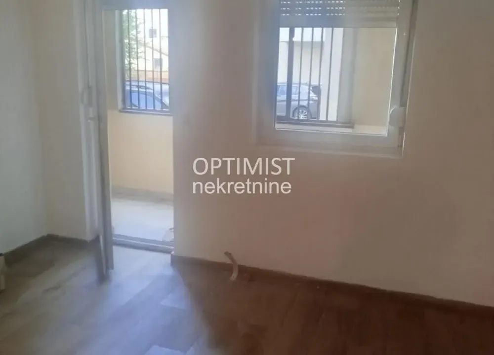 Rent, three bedroom apartment, 70m², Borča 1, Borča Sve Podlokacije